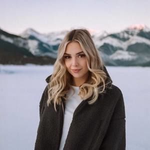 Meet your Posher, Julia